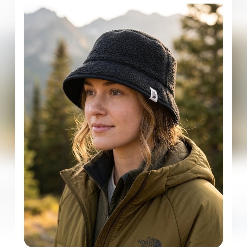 The North Face Black Fleece Bucket Hat